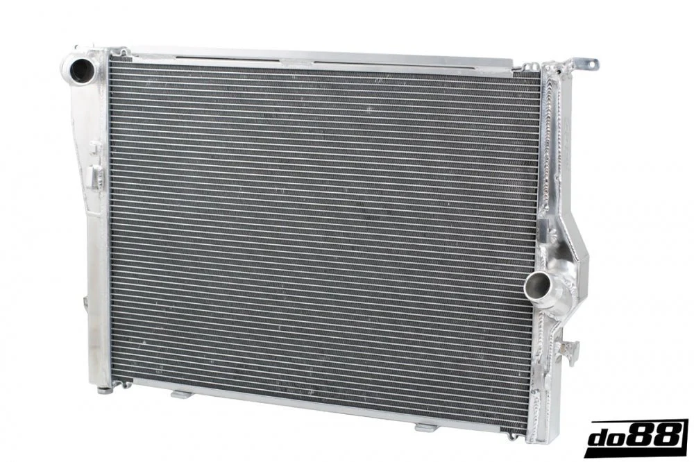 DO88 Aluminium Radiator (BMW E9X M3)